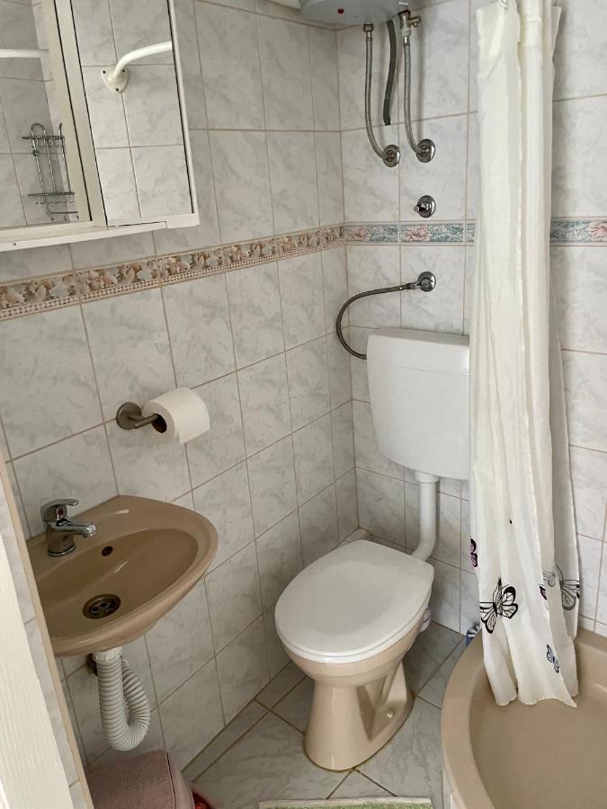Studio Apartmani Kremic Карлобаг Экстерьер фото